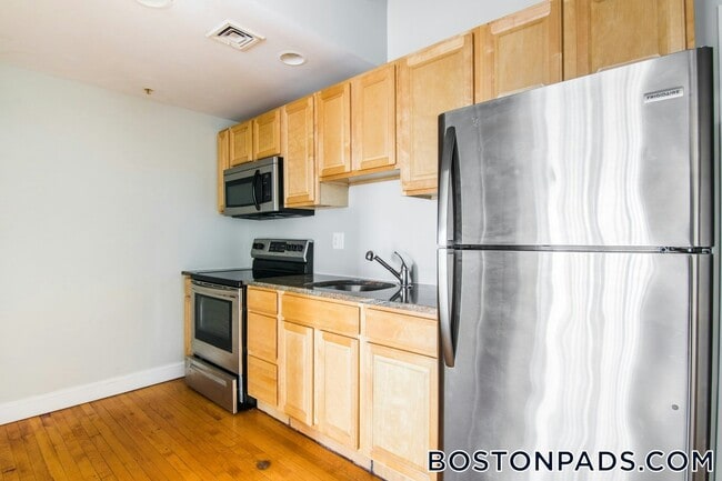 Photo - 26 Portland St Apartment Unit 212