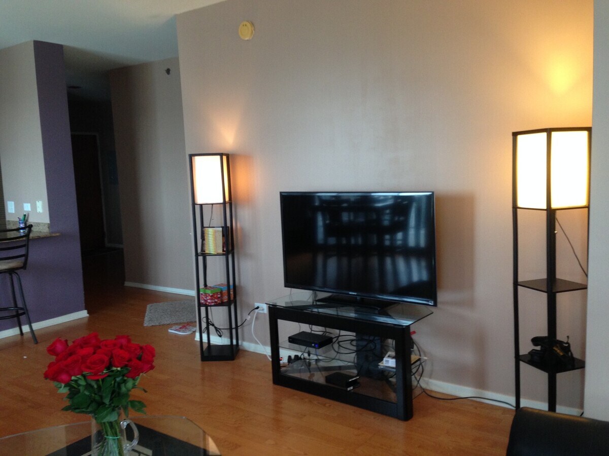 Photo - 210 S Desplaines St Unit 1910