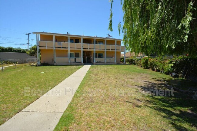 Building Photo - 951 W Cedar Ct Unit 1