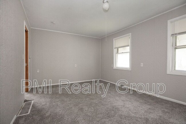 3295 W 46th St