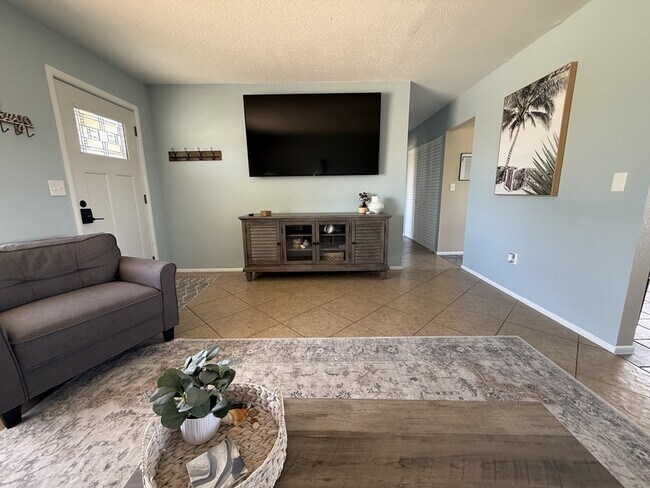 2338 Pappas Terrace