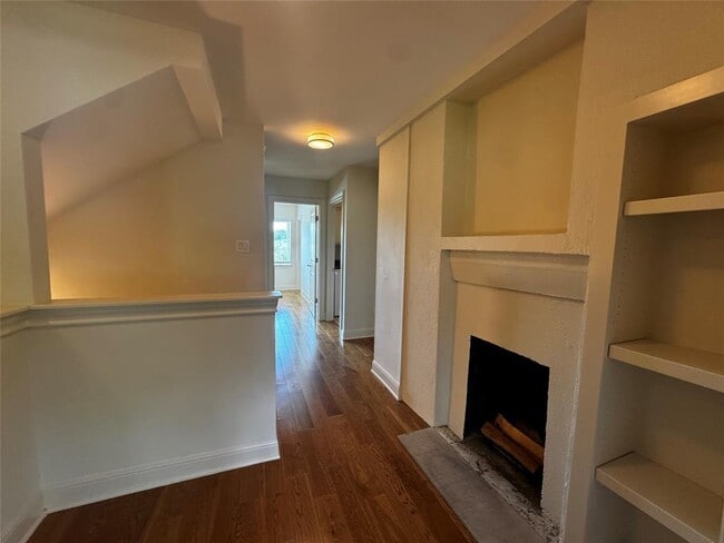 Photo - 1216 W 22nd St