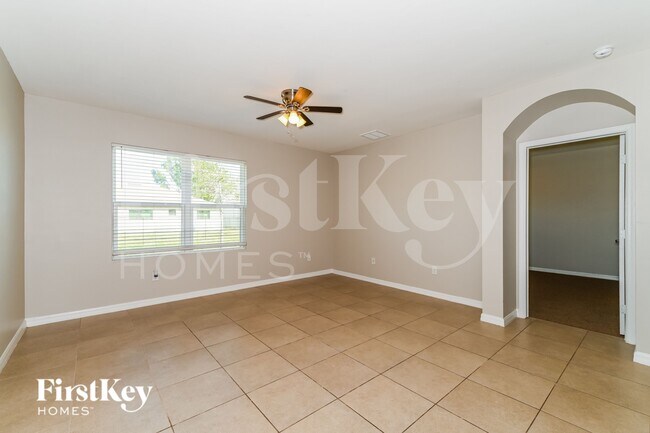 Photo - 933 SE 26th Terrace