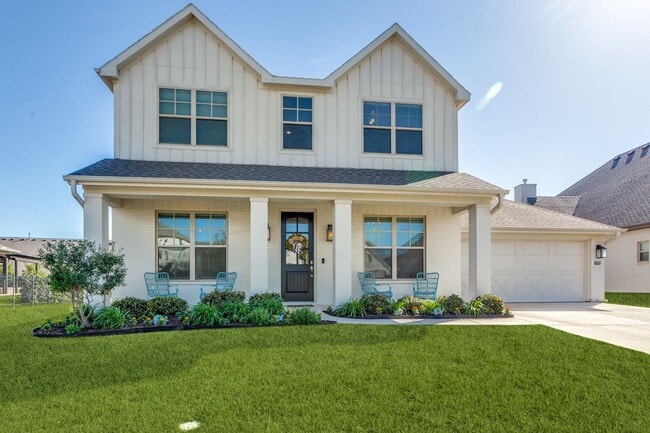 Photo - COMING SOON | Luxury Modern Farmhouse | 4 Bed / 3.5 Bath | Aledo ISD | Pet Friendly