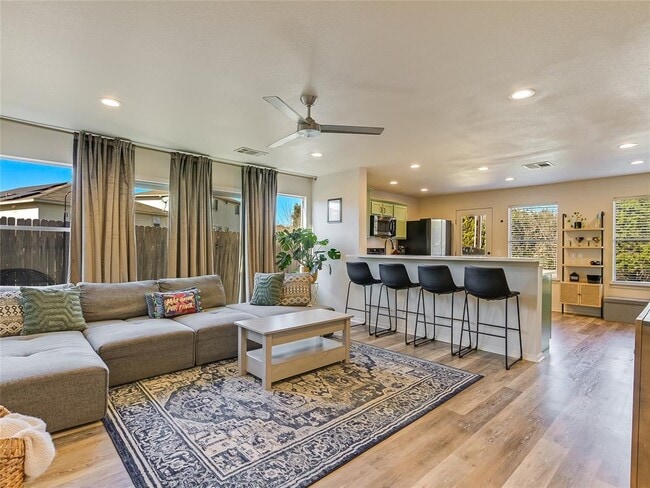 Photo - 5516 Rayburn Ln