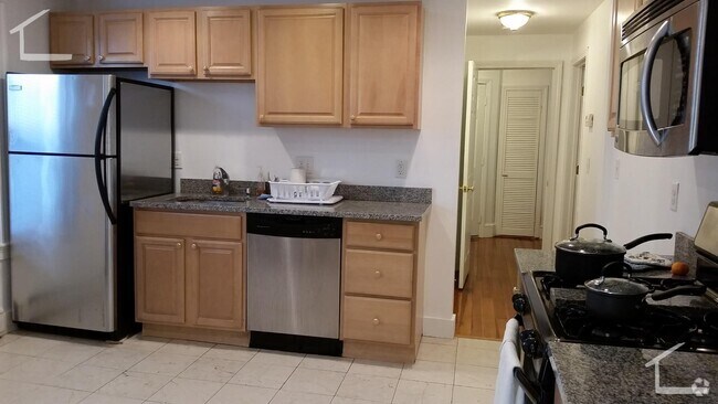 Building Photo - 27 Brackett St Unit 1 Rental