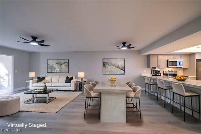 Building Photo - 17456 Woodland Trace Dr Unit B