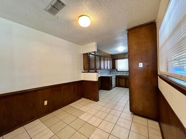 Photo - 3717 53rd St Unidad A