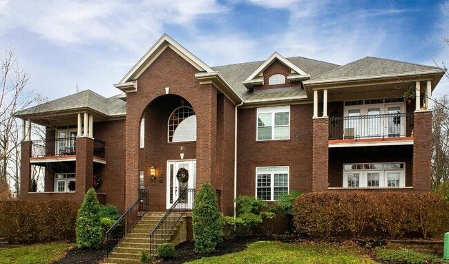 Building Photo - 15308 Royal Troon Ave Unit Building 9