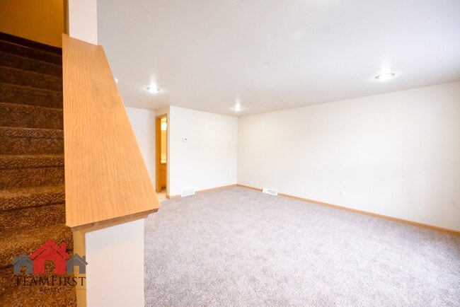 Photo - 2137 S Broadway