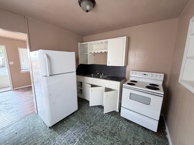 Photo - 17 Midway Dr