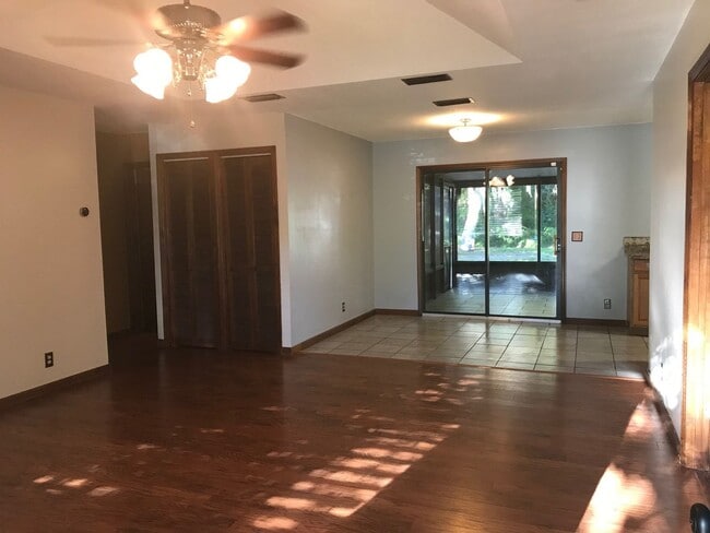 Photo - 390 Powderhorn Rd