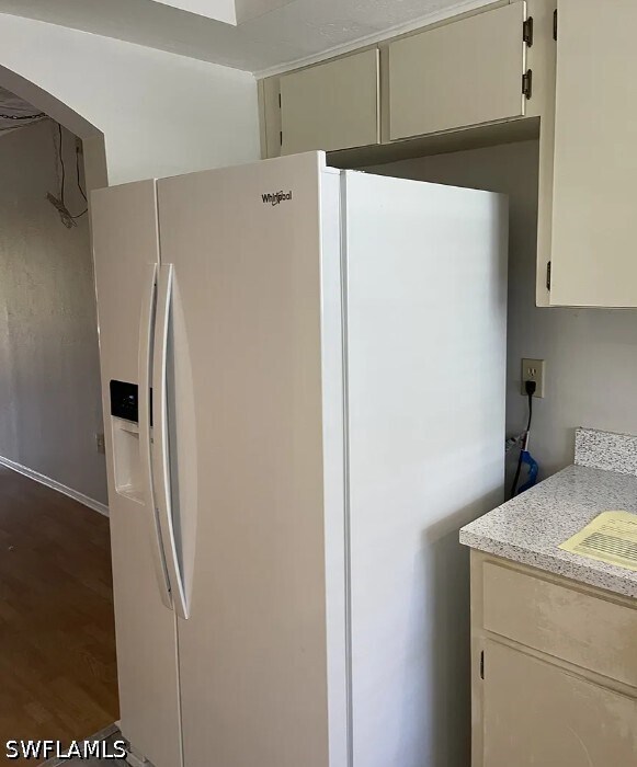 Photo - 2121 Collier Ave Unit 215