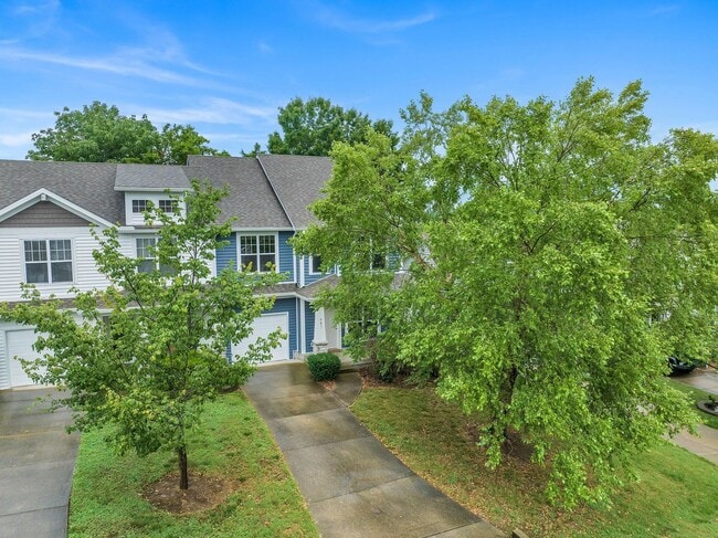 Photo - Spotless 3BR/2.5BA townhome minutes from West End, Downtown Nashville!