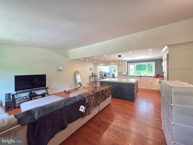 Photo - 8300 Beech Tree Rd