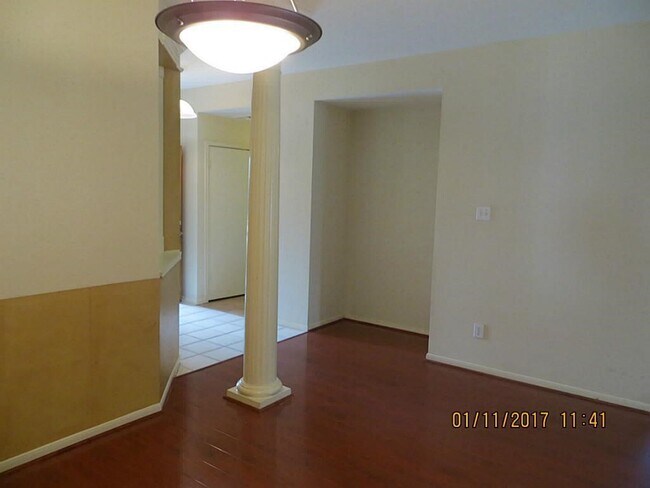 Photo - 5418 Baslow Dr