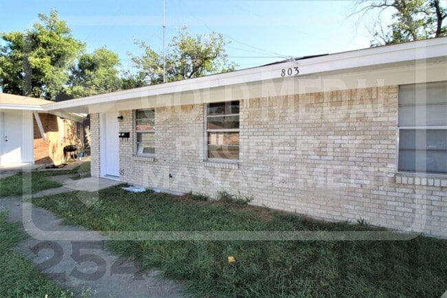 Photo - 803 Pecan Cir Apartment Unit A