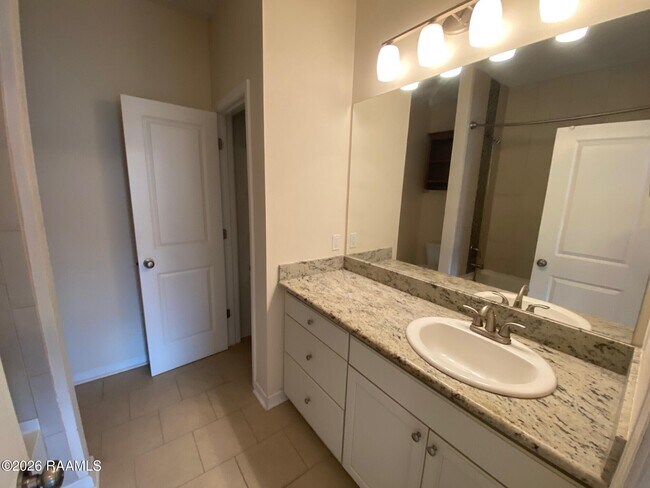 208 Caudill Dr