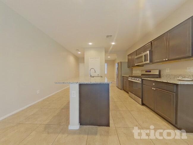 Photo - 31062 W Mulberry Dr