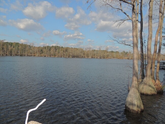 Photo - 5421 Thompson Cir