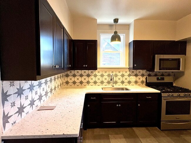 Photo - 7569 Dale Ave