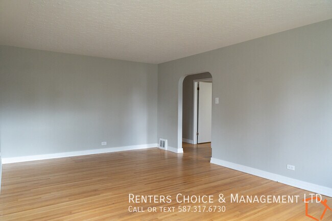 Photo - 3 Bedroom Main Floor Utilities Included