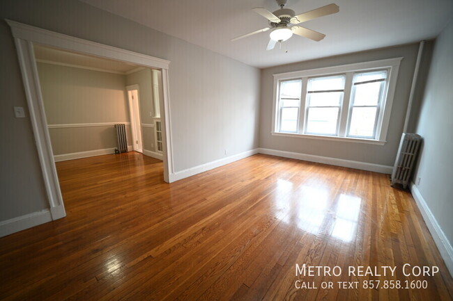 Charming 1-Bed Near Porter Square - Charming 1-Bed Near Porter Square Apartamento Unidad 8