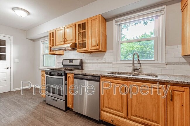 Photo - 10512 E 60th Terrace