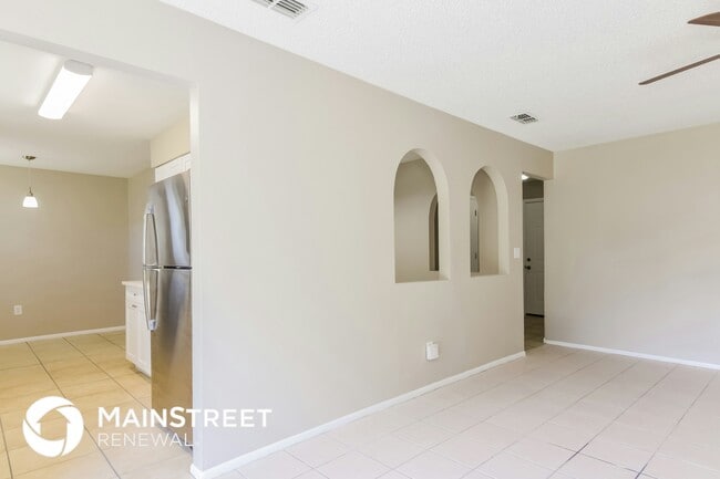 Photo - 839 Cinnamon Dr