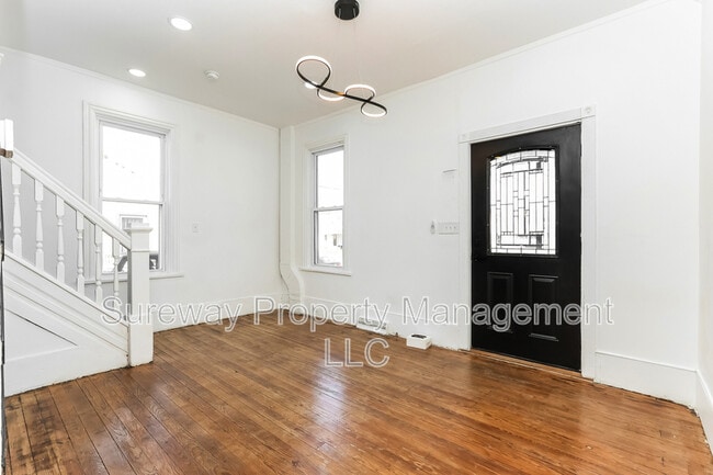 226 Greenwich Ave