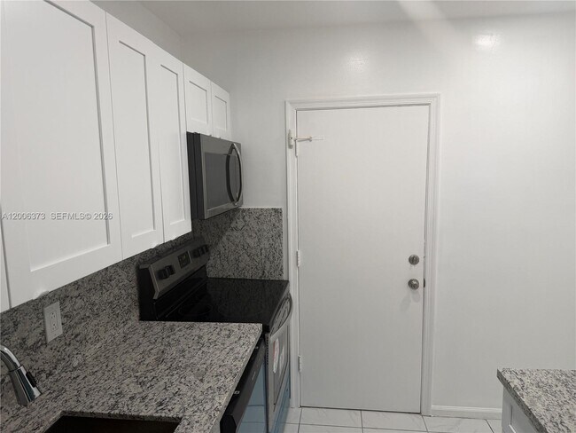 Photo - 2200 NE 66th St Unit 1426