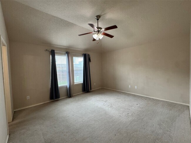 Photo - 10738 Plum Dale Way