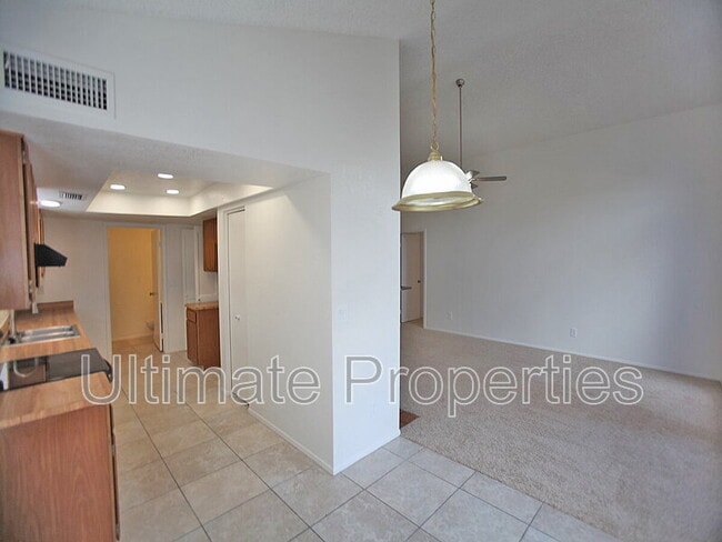 Photo - 448 E Topeka Dr