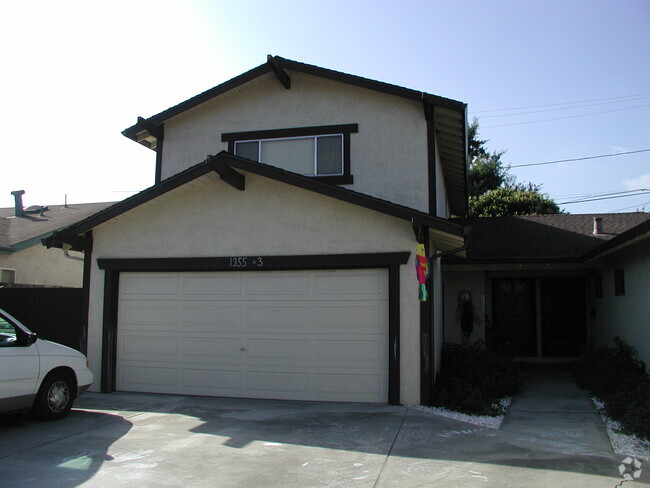 Building Photo - 1355 San Domar Dr Rental