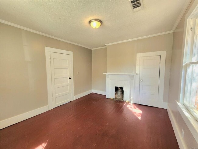 Photo - 210 W Osceola St