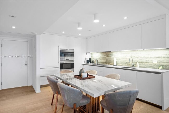 Photo - 2301 Collins Ave Unit 624