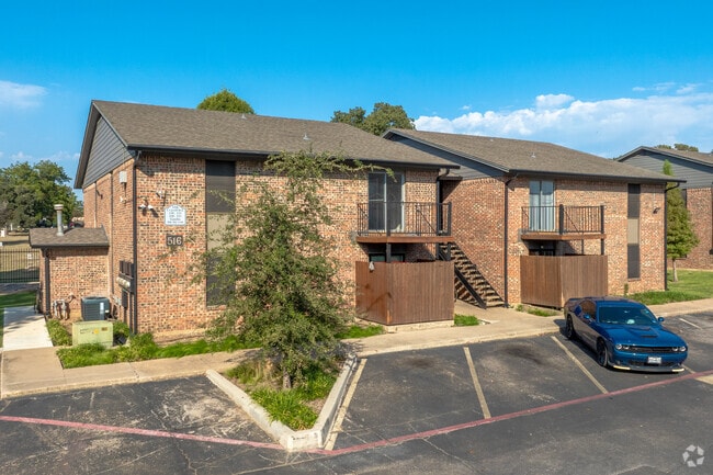 Edificio #516-Exterior comunitario - Gazebo Apartments (Denton, Tx)