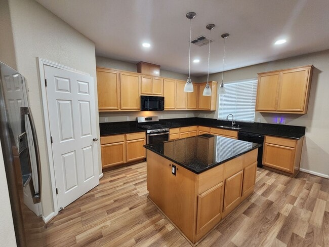 Photo - Inviting and Warm 3 Bedroom 2 Bath Home in Newman CA