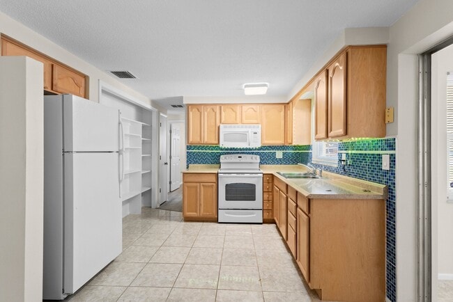 Photo - 2509 Sweetwood Dr