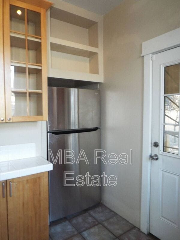 Photo - 828 N 6th Ave