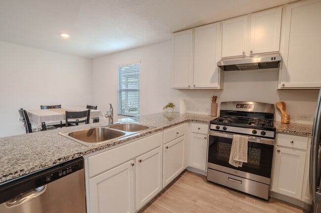 Photo - 402 Filibusters Trail