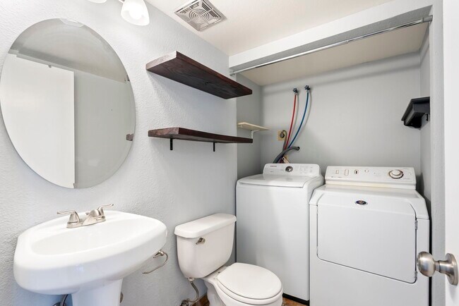 Photo - 4882 Sonata Dr