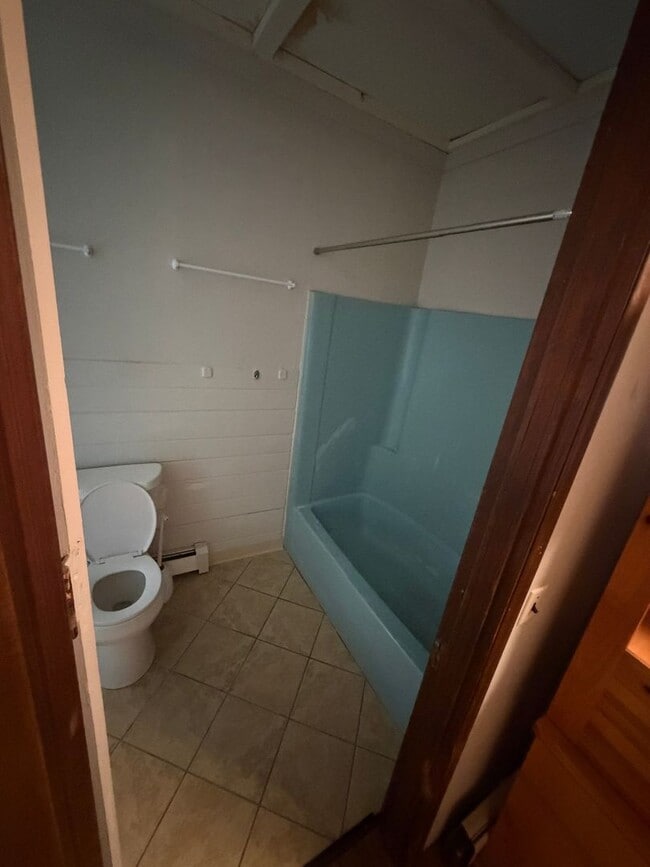 Photo - 6012 Loomis Rd Unit Apt 2
