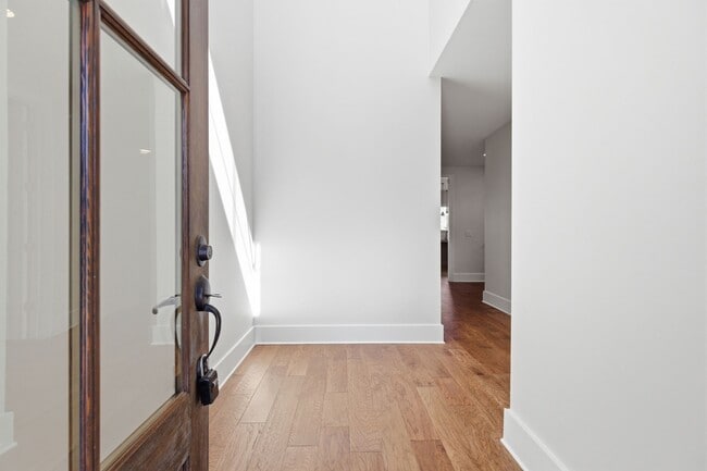 Photo - 1926A Castleman Dr