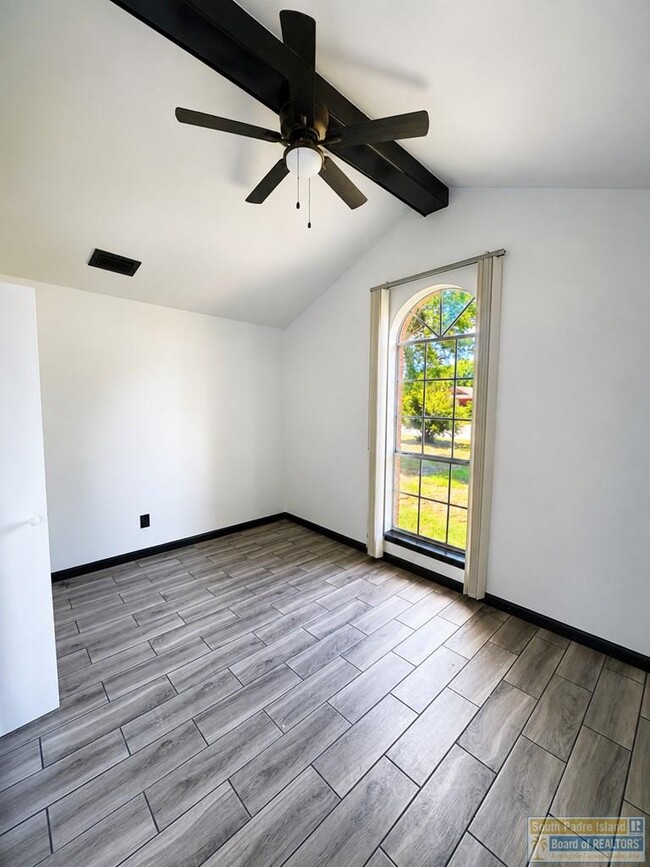 Photo - 1209 Mango Ct
