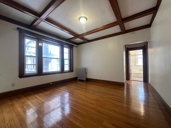 Building Photo - 1376 Commonwealth Ave Rental