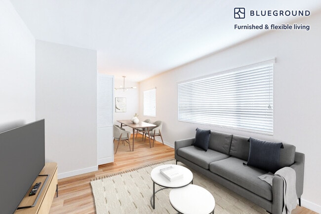 Photo - 407 N Broadway Unidad FL0-ID10771A