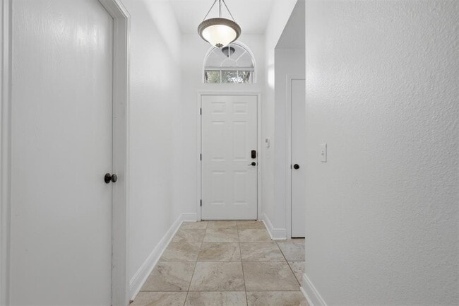 Photo - 108 Songbird Ct