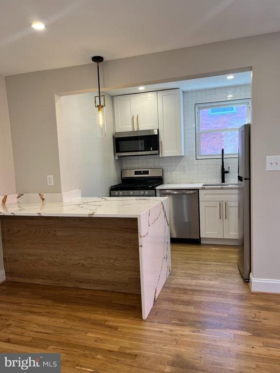 Photo - 119 Victor St NE