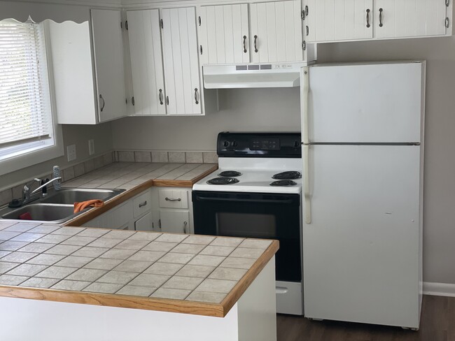 Kitchen - 9025 Mahogany Row SE #D Townhome